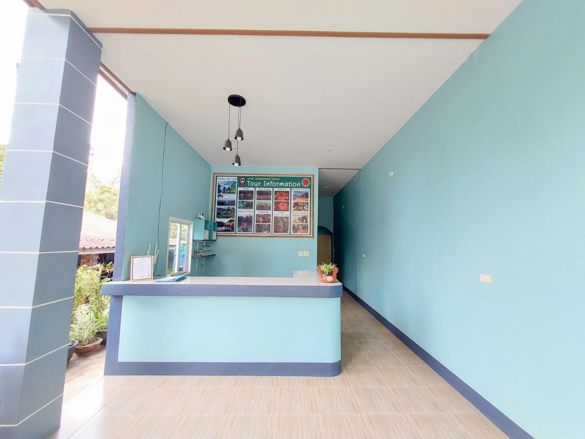 Khao Sok Backpacker Hostel Khao Sok National Park エクステリア 写真